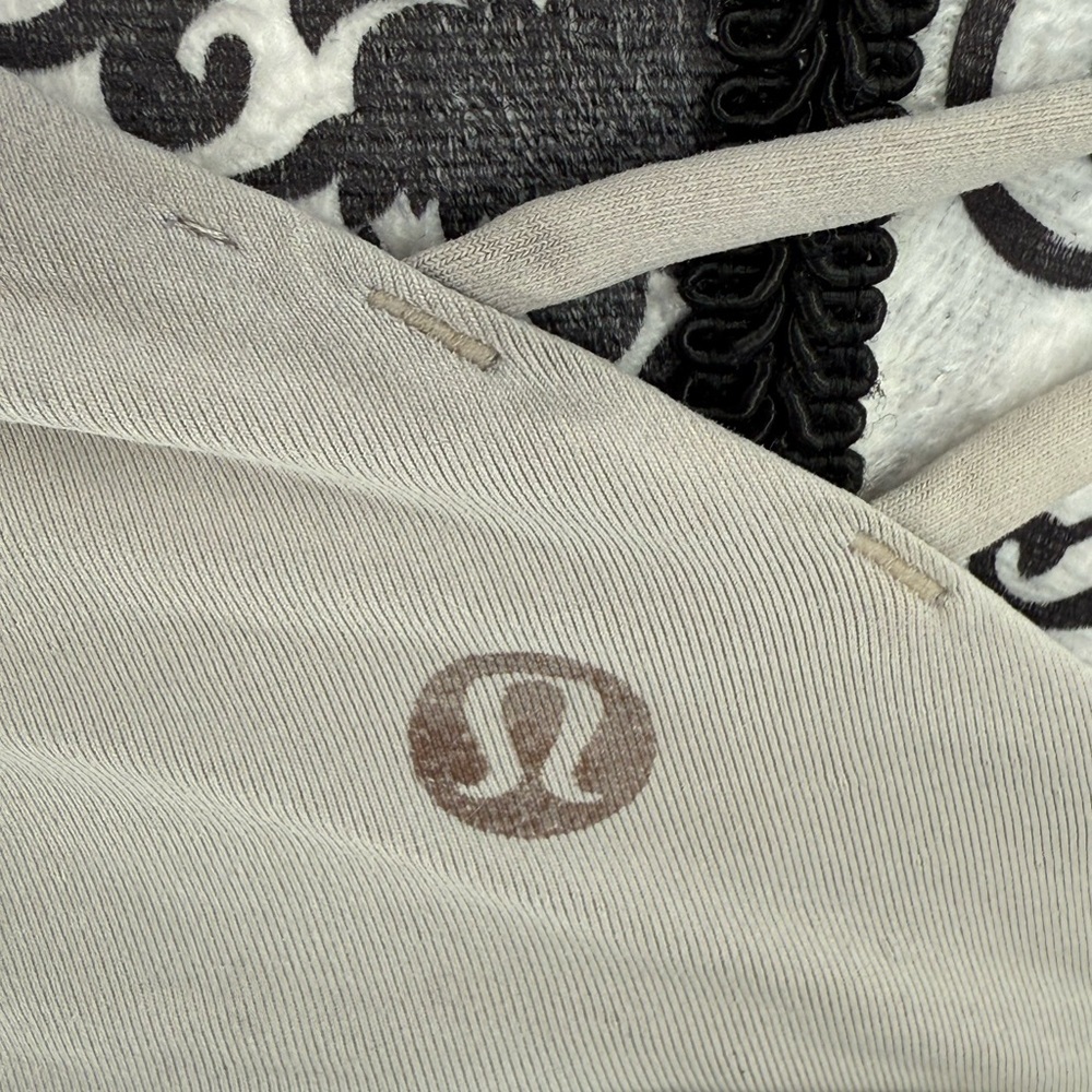 Lululemon Light Grey Free to Be Wild Strappy MultiCross Sports Bra Low-Med Impct - Picture 5 of 7